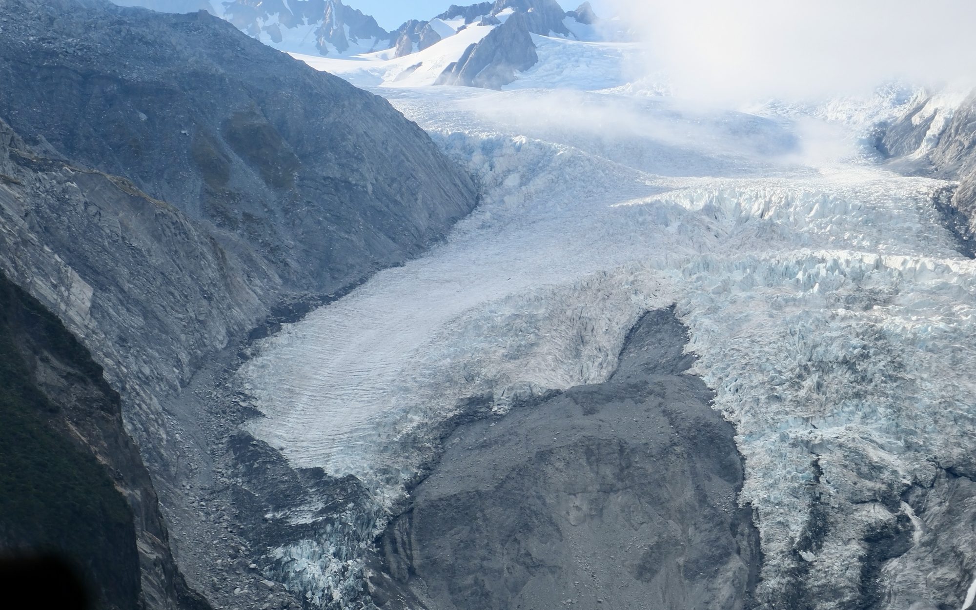 Un glaciar de la Isla Sur visto desde el helicóptero