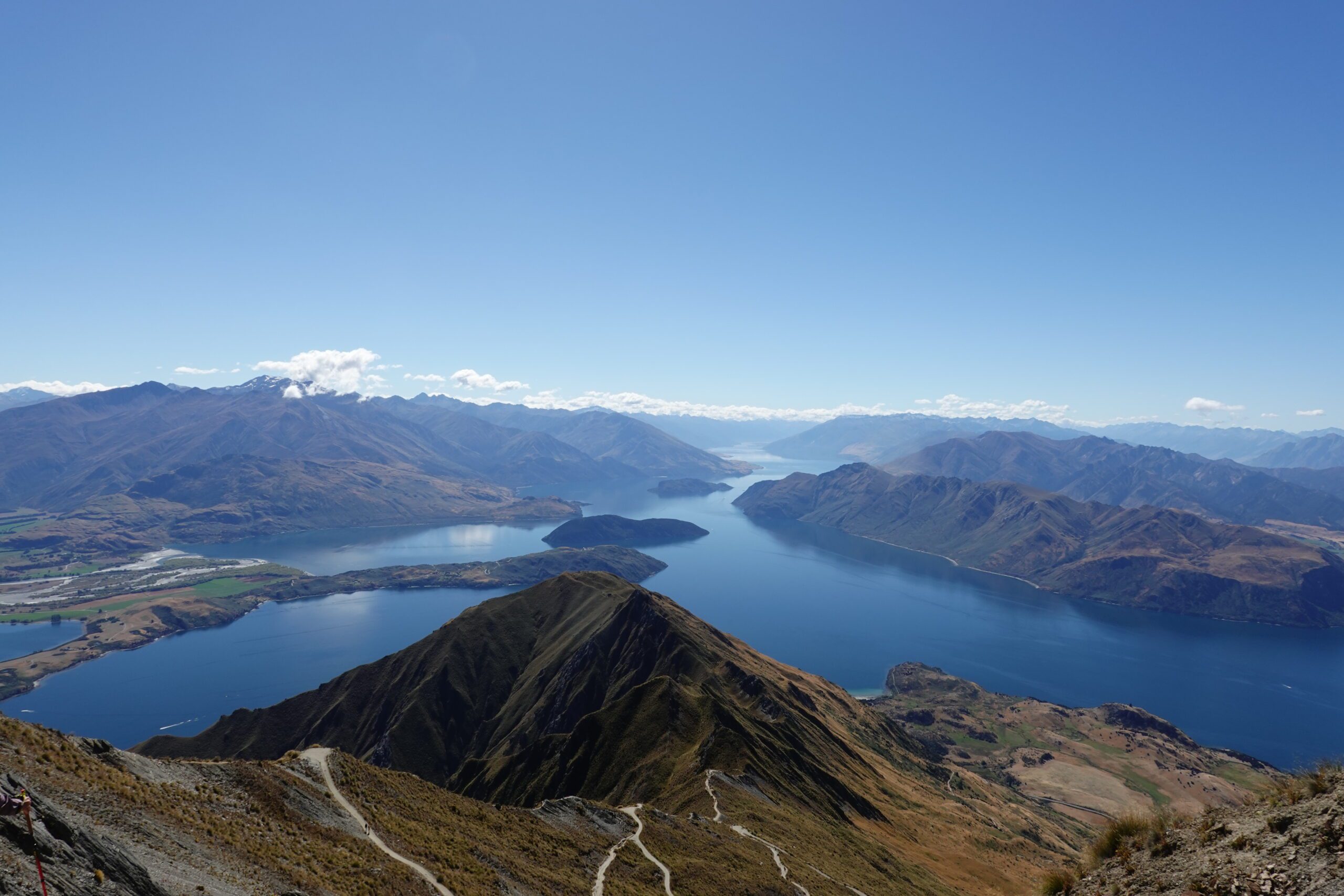 Vista del lago Wanaka desde el mirador de Roys Peak